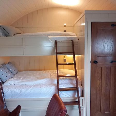 Delightful Shepherds Hut Westport Exterior photo